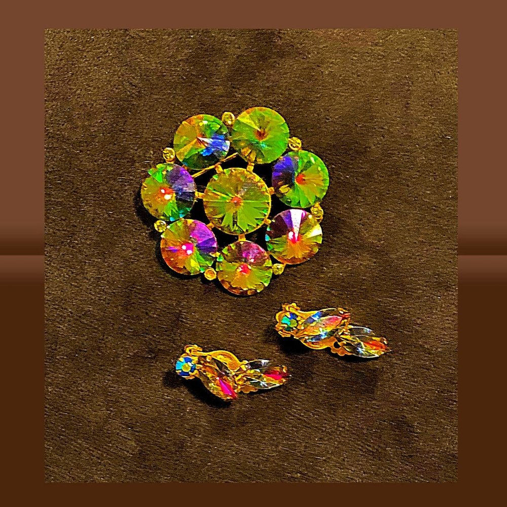Vintage Weiss Aurora Borealis Watermelon Rivoli Rhinestone Brooch & Earrings